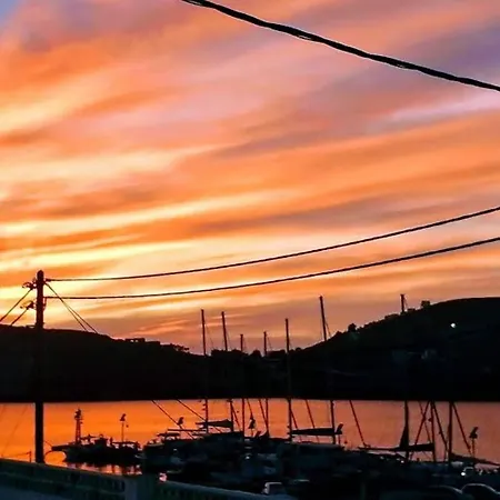 Yacht Front - No 4 아파트 이오스 코라