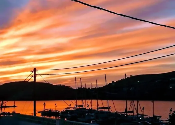 Yacht Front - No 4 아파트 이오스 코라