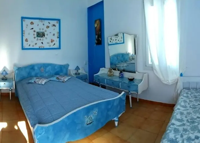 Yacht Front - No 4 * 이오스 코라