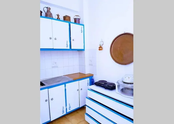 Yacht Front - No 4 Chora (Ios)